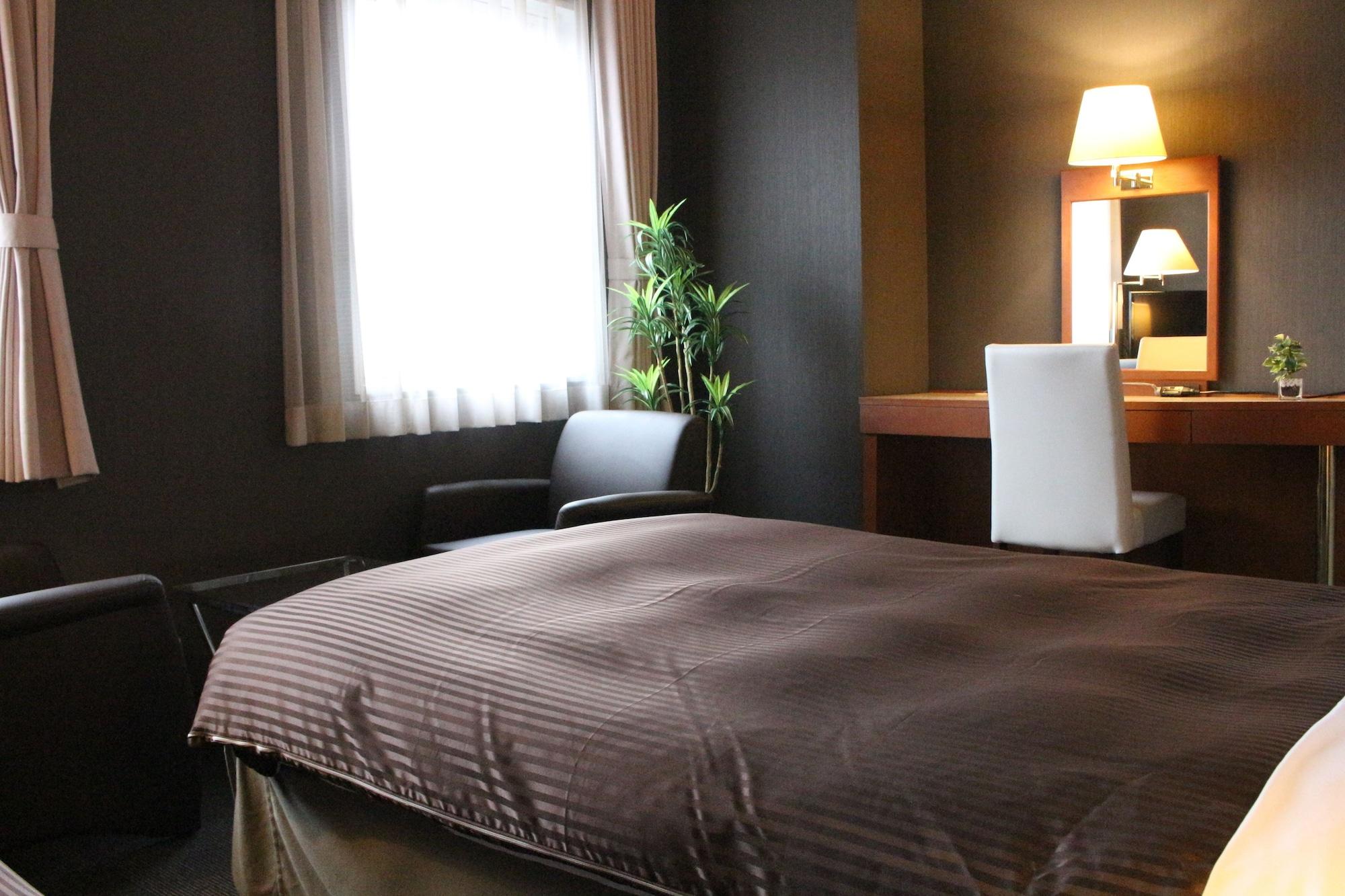 Hotel Livemax Budget Hiratsuka Ekimae Экстерьер фото