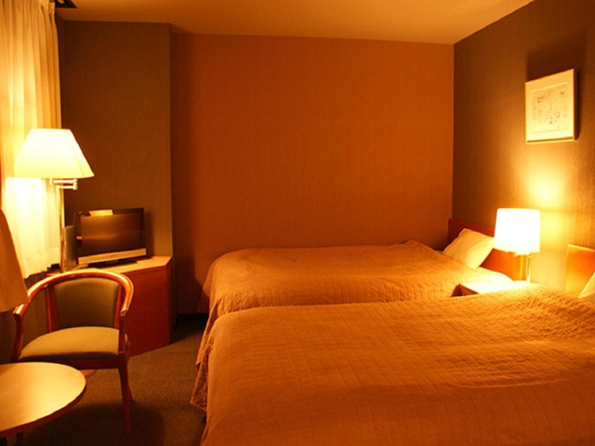 Hotel Livemax Budget Hiratsuka Ekimae Экстерьер фото