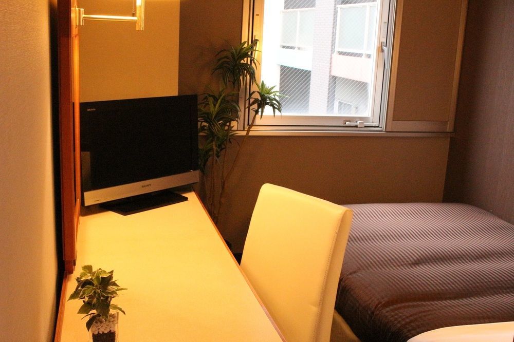 Hotel Livemax Budget Hiratsuka Ekimae Экстерьер фото